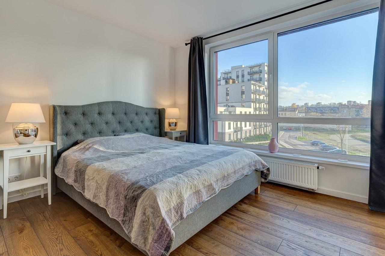 Five Star Downtown * VNO
